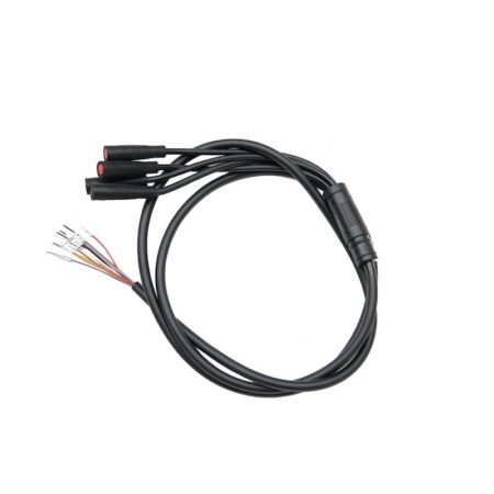 Câbles électriques avec connectiques étanches